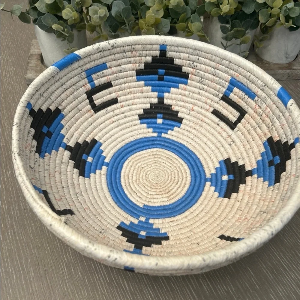 African Basket- Siwe Rwanda Basket Woven Basket‎ Sisal & Sweetgrass